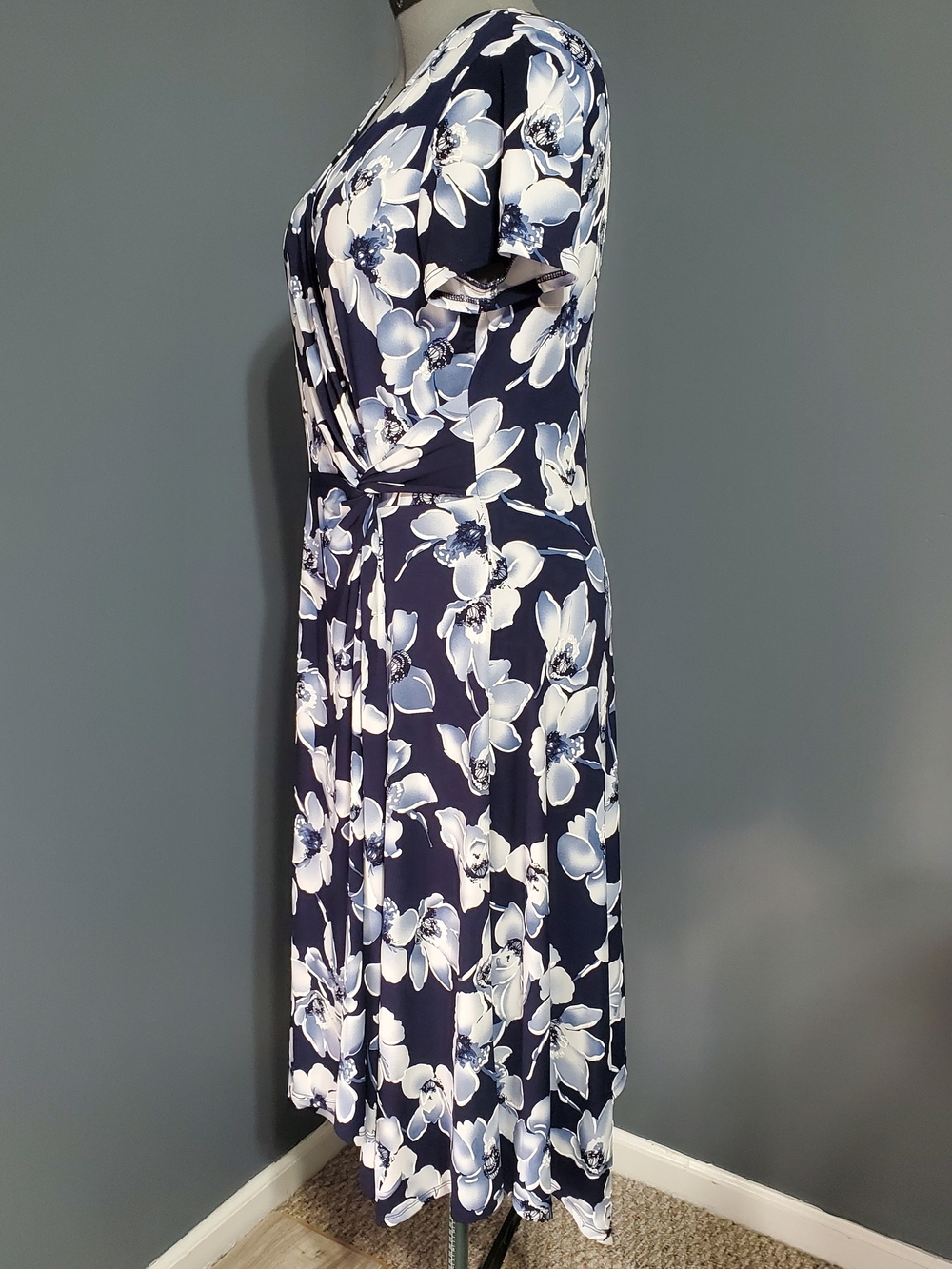 Perceptions Navy and White Floral Wrap-Style Midi Dress Asymmetrical Hem Size L - Picture 2 of 7